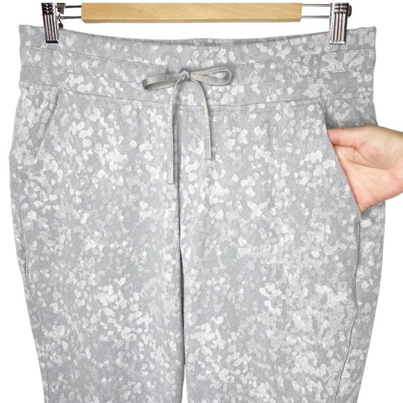 Lululemon Ready to Rulu Jogger Crop - Picture 4 of 10